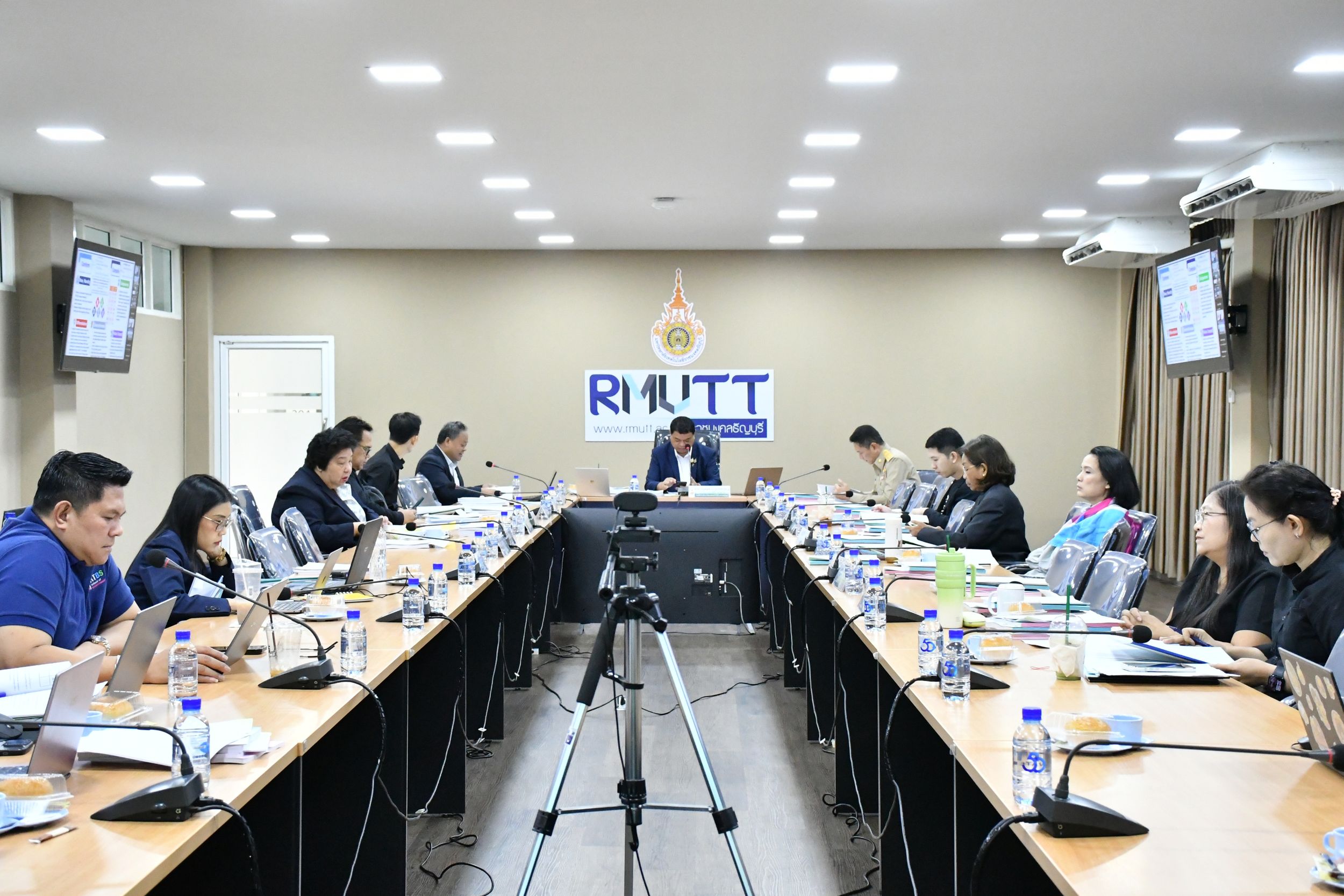 ประชุมคณะกรรมการบริหารบัณฑิตศึกษา _15