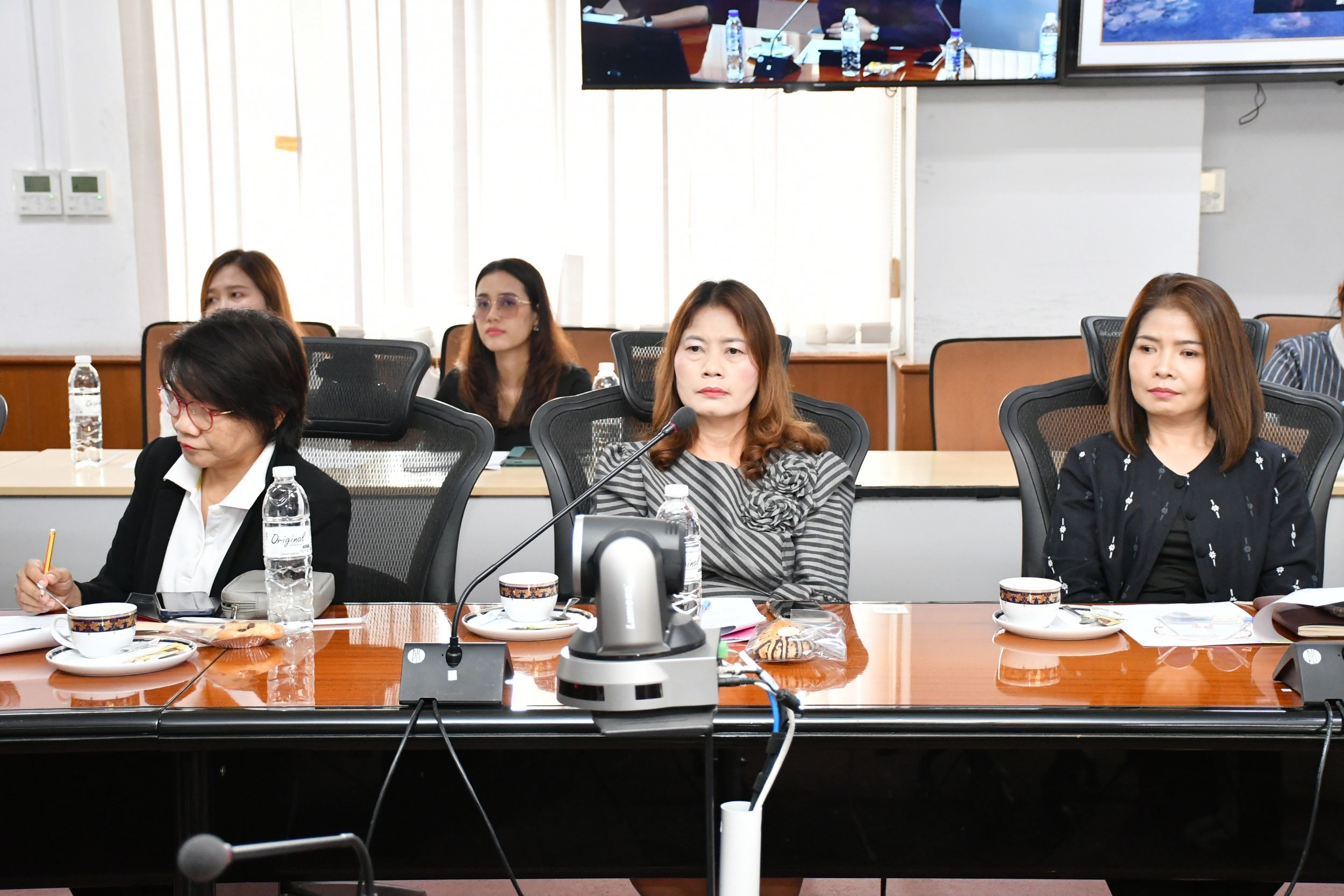 ประชุมติดตามการปฏิบัติตามข้อเสนอแนะการตรวจ_06