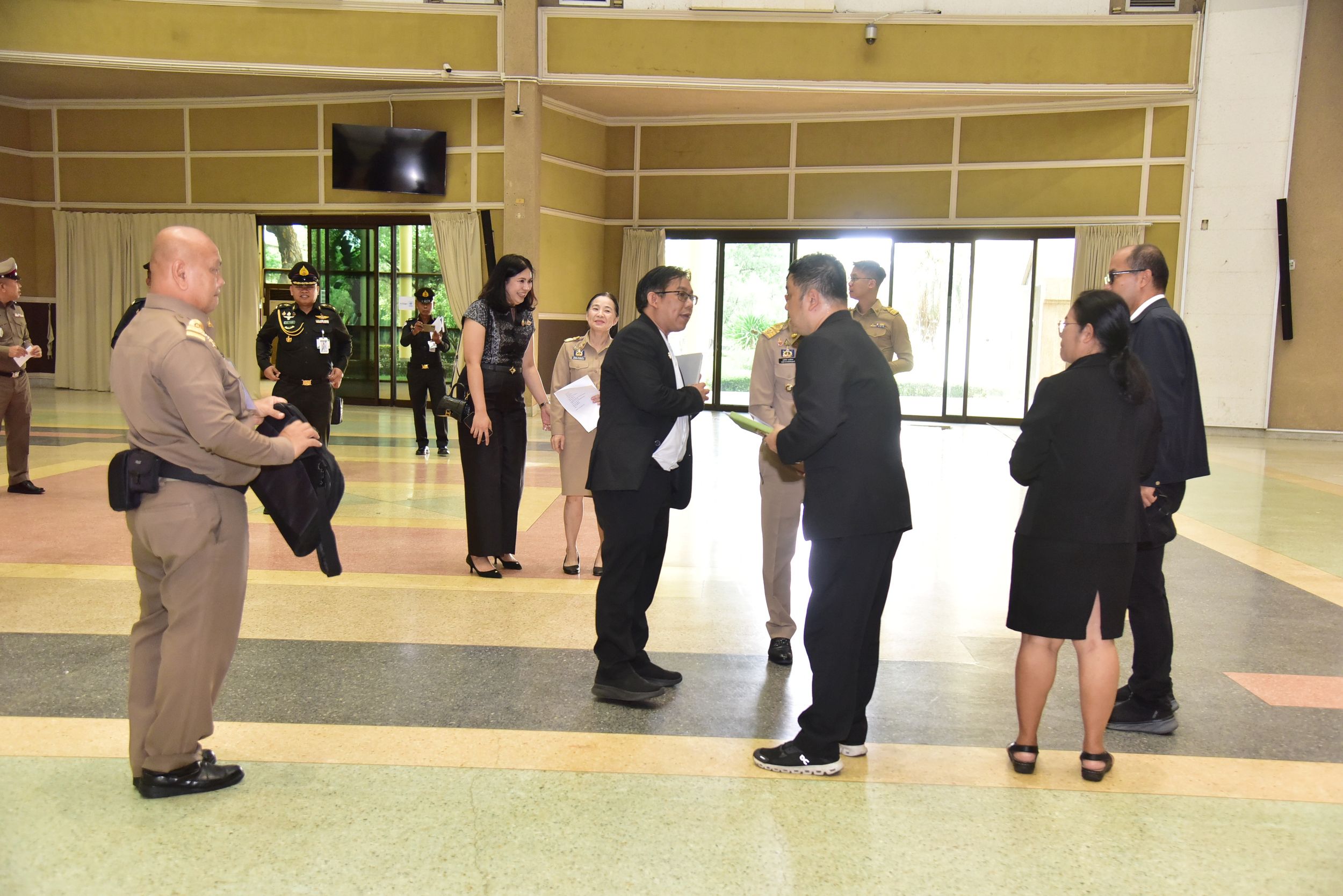 ประชุมเตรียมการรับเสด็จฯ _02