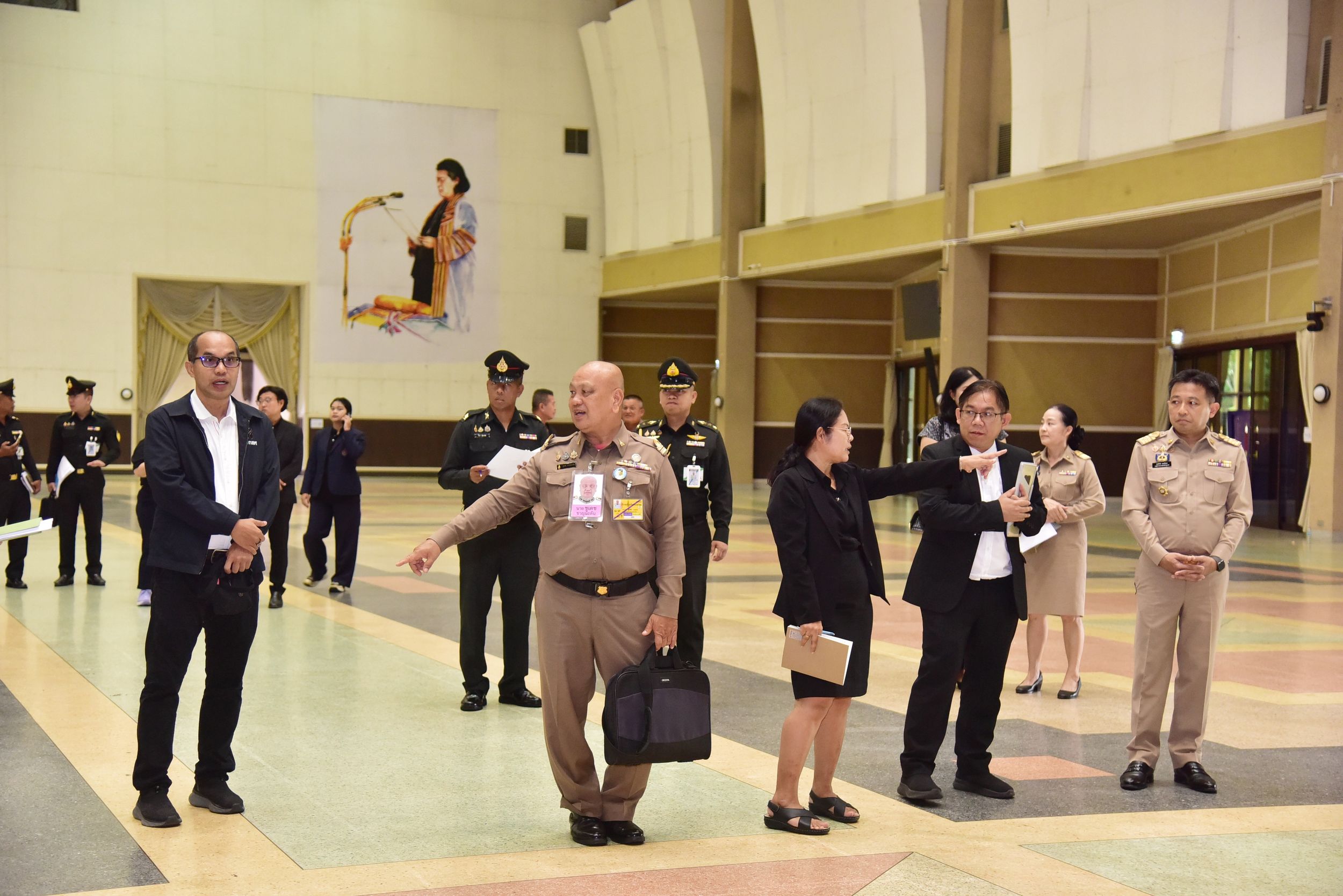 ประชุมเตรียมการรับเสด็จฯ _03