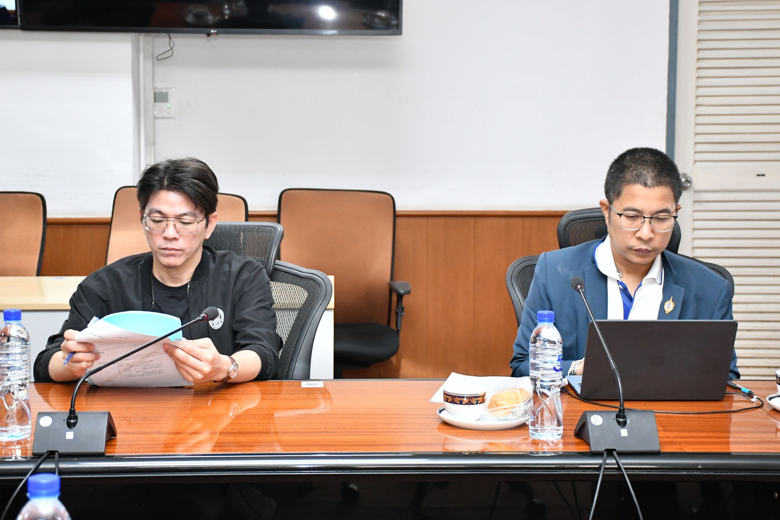 ประชุมคณะกรรมการสภาคณาจารย์และข้าราชการ_05