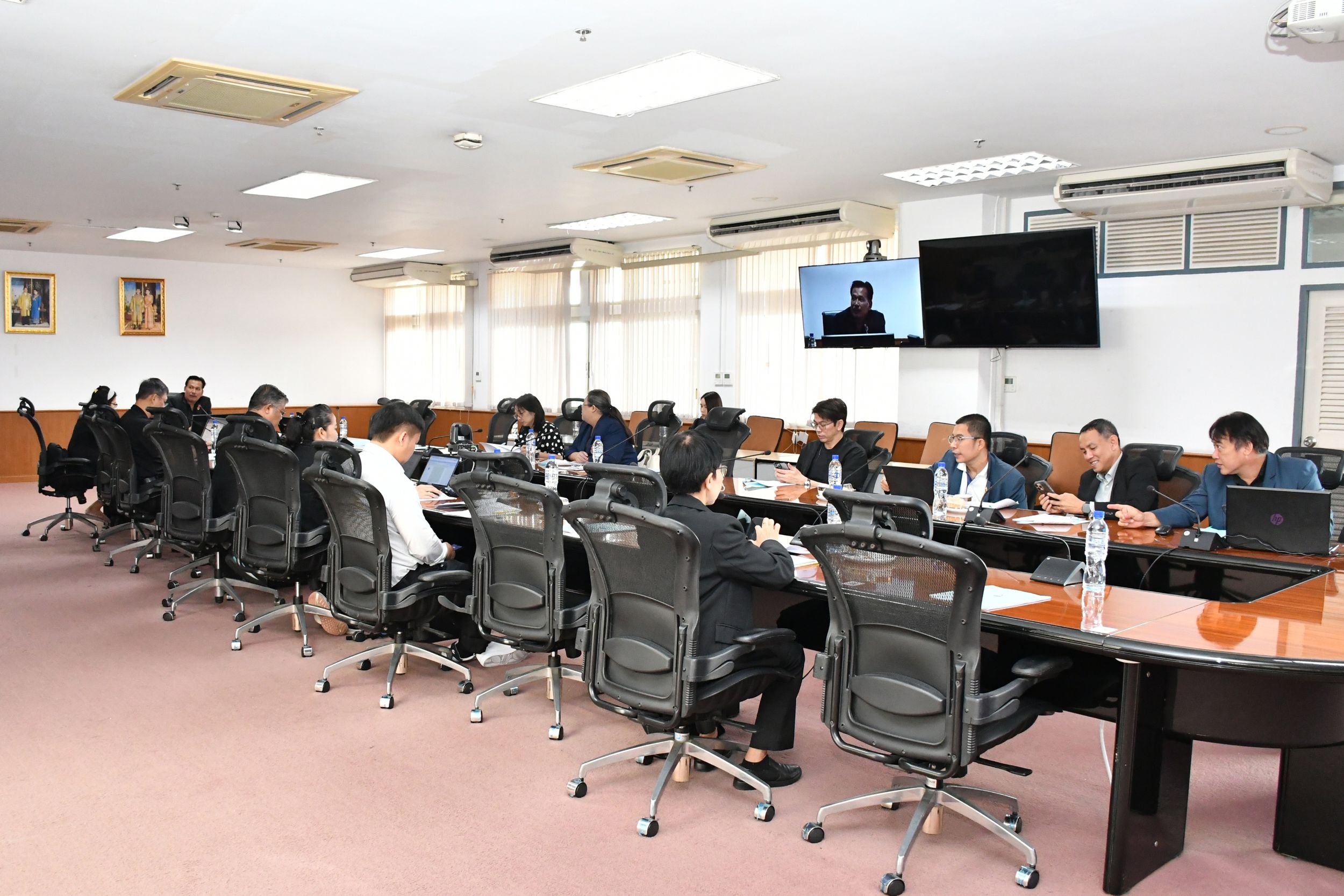 ประชุมคณะกรรมการสภาคณาจารย์และข้าราชการ_10