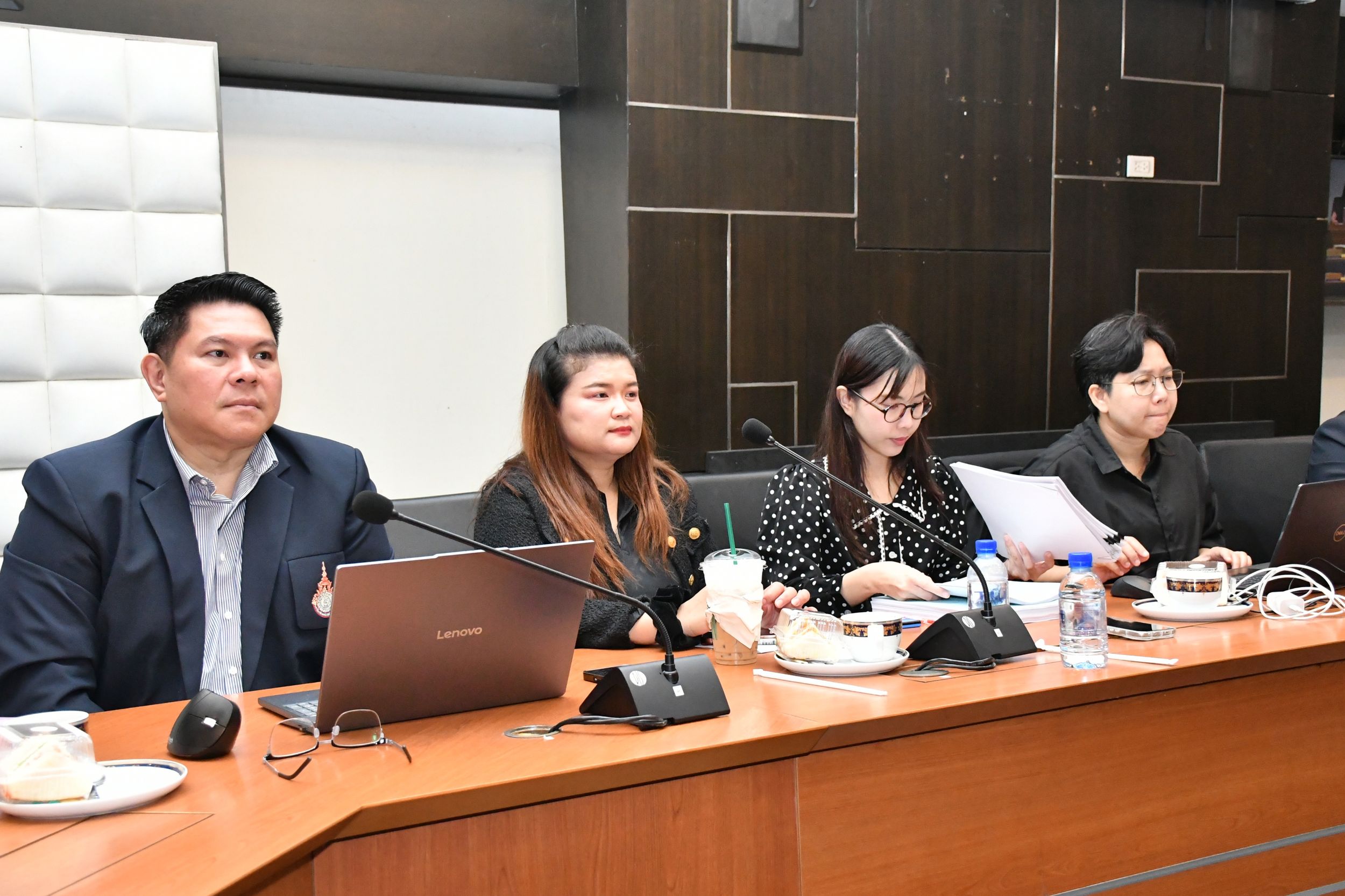 ประชุมสภาวิชาการ มทร.ธัญบุรี_10